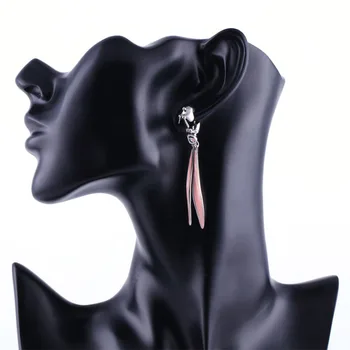 Модные милые розовые длинные серьги с эмалевой глазурью в виде кроличьих ушей для женщин, серьги-гвоздики с животными для пирсинга
