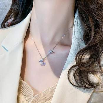 Роскошные ювелирные изделия Подарочное Бесцветное ожерелье-бабочка из титановой стали, Женское ожерелье-цепочка
