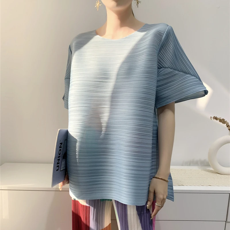Однотонная плиссированная футболка Miyake, женский летний повседневный плиссированный топ с рукавами 2023, Свободные футболки большого размера с чувством дизайна, высококачественные футболки 5